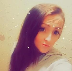 Meet your Posher, Bobbilynne